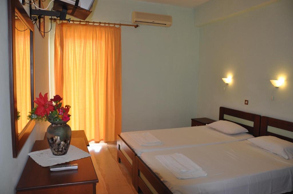 Aggelos Family Hotel Мораитика Экстерьер фото