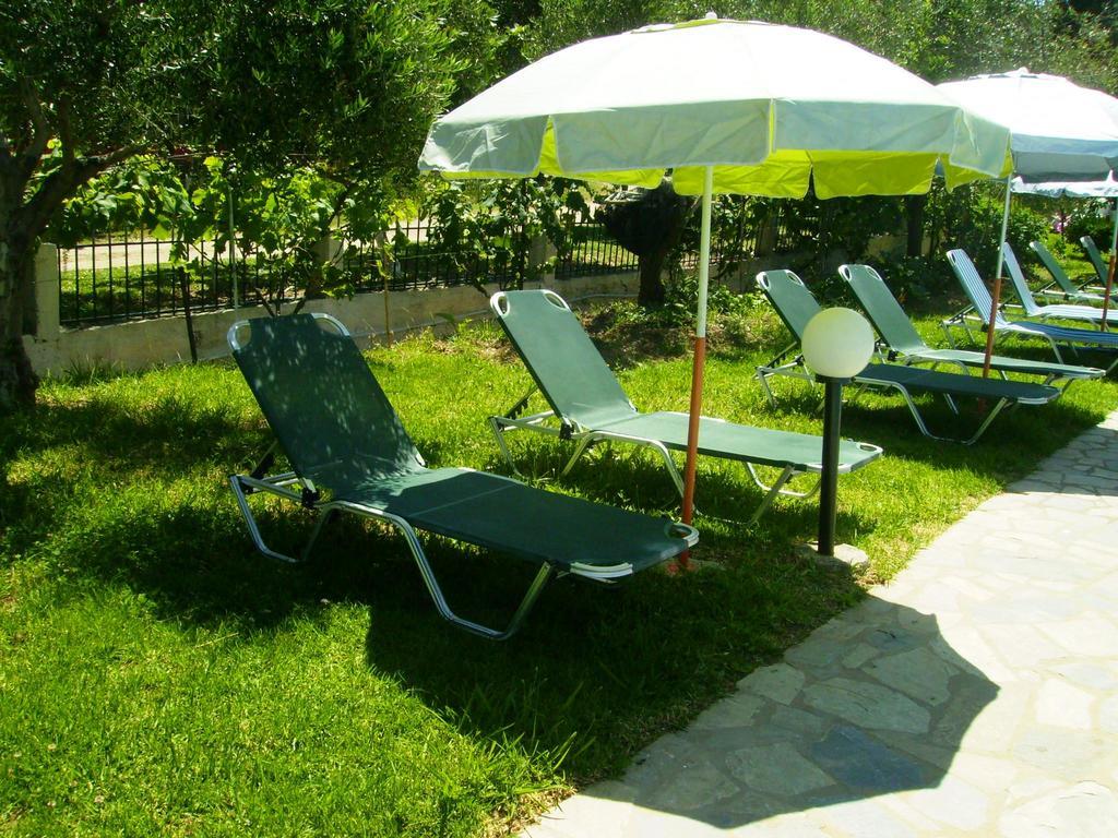 Aggelos Family Hotel Мораитика Экстерьер фото