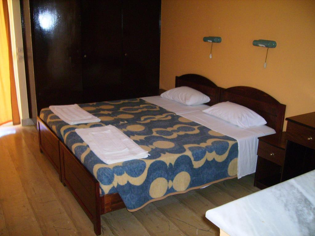 Aggelos Family Hotel Мораитика Экстерьер фото